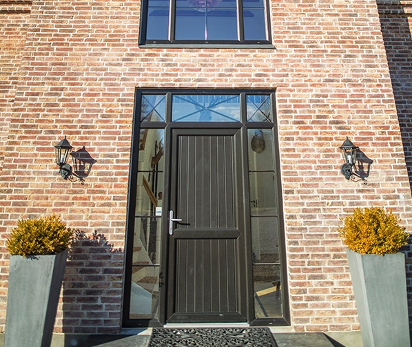 Billede 4 af Om- og tilbygning med nye døre, vinduer og tag af Piihl & Søn